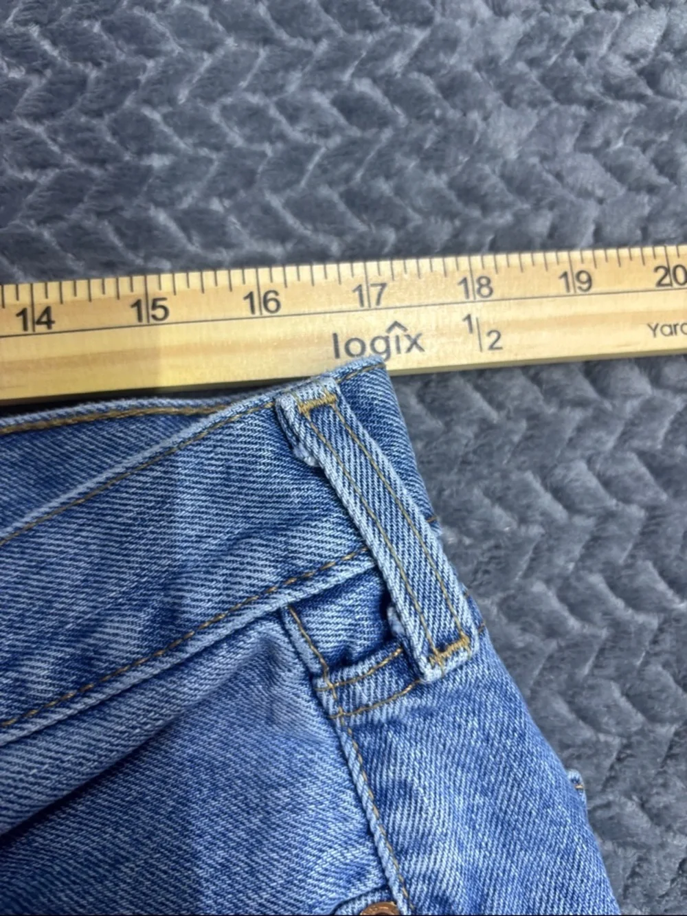 Levi’s 505 Men's Straight-Leg Jeans in Light Blue Denim